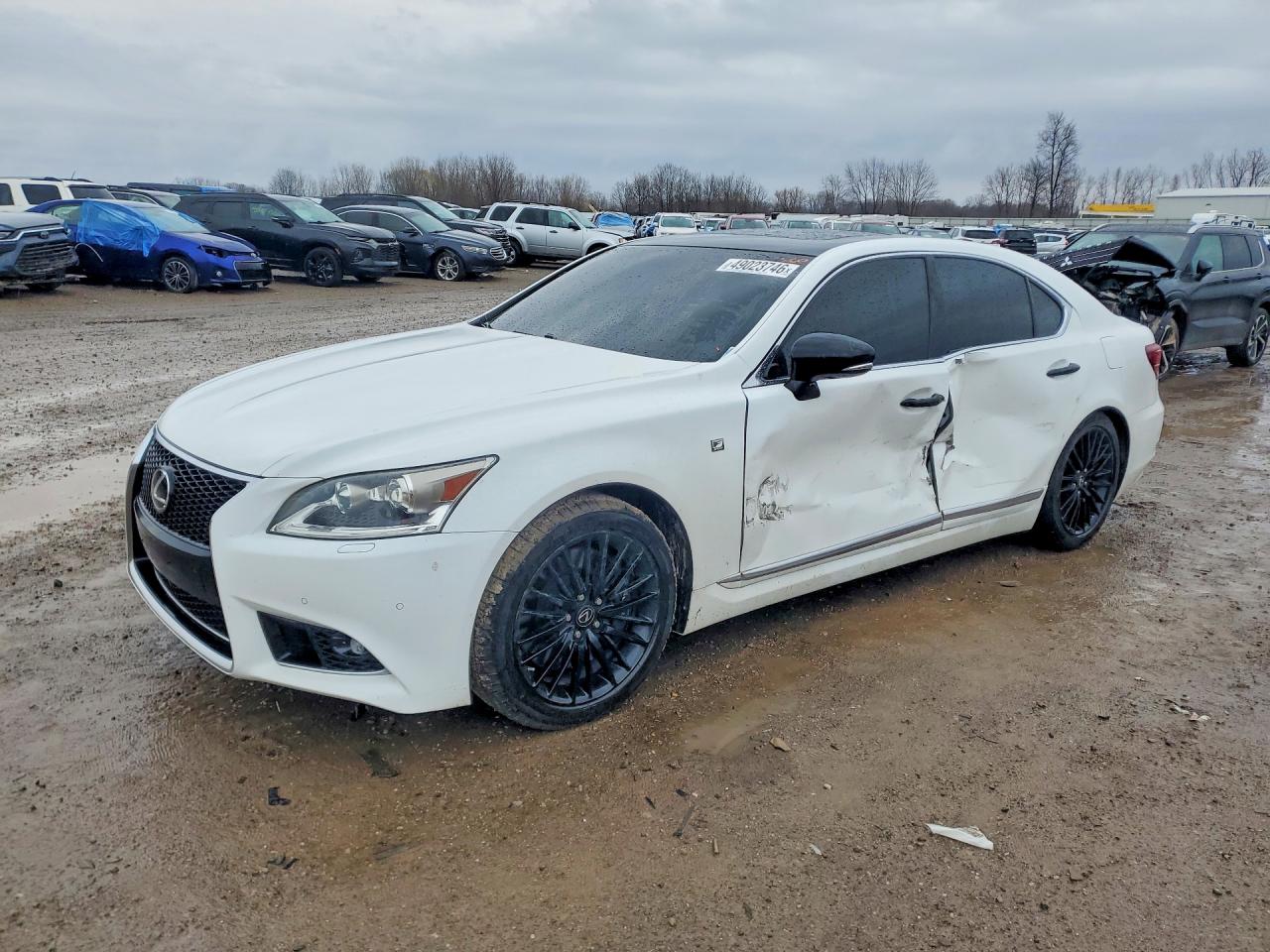 Salvage Lexus LS Image