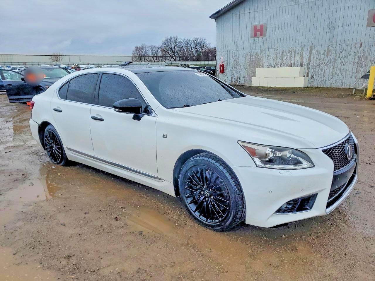 Lexus LS Crafted Line