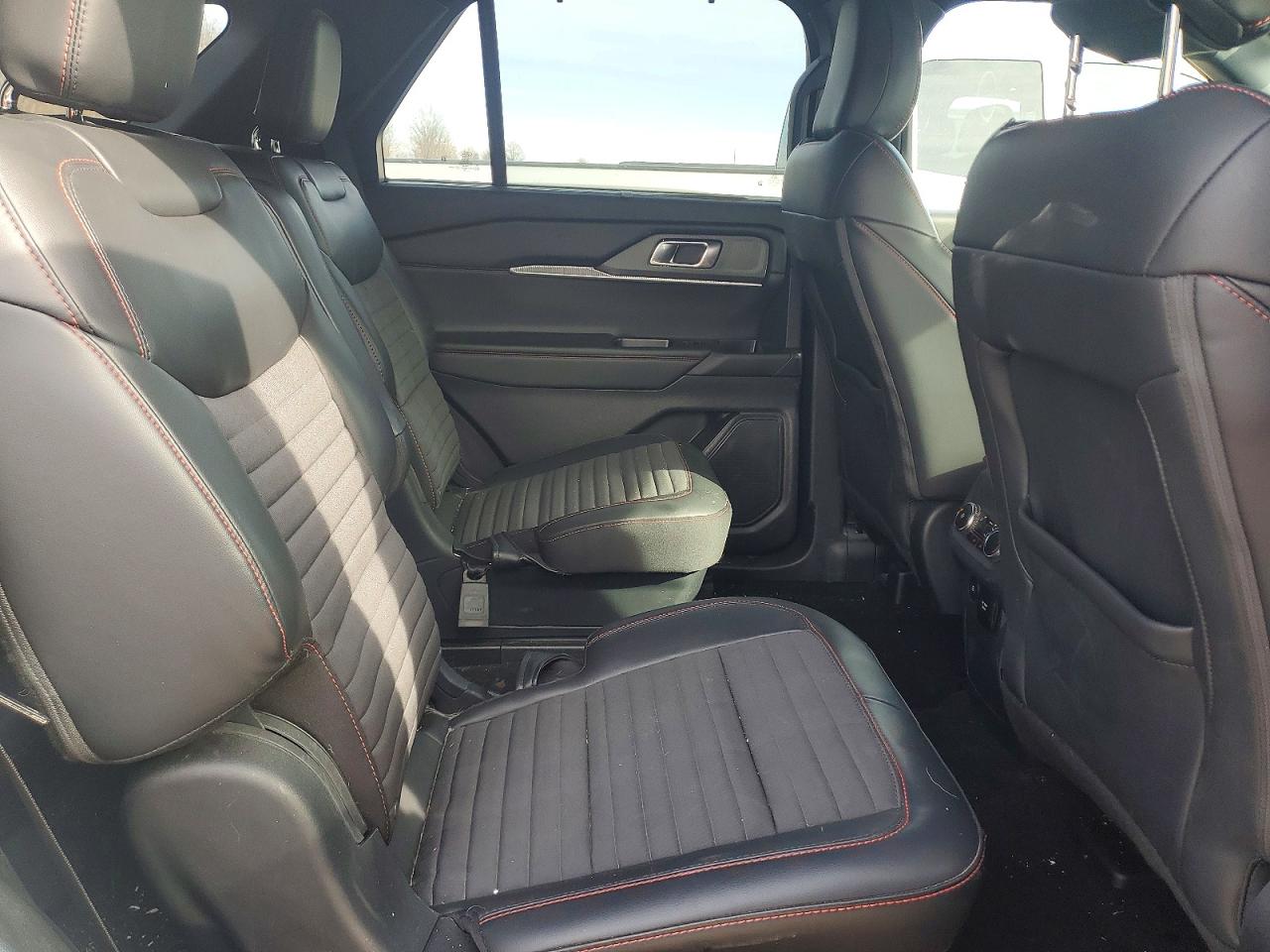 Ford Explorer St-line