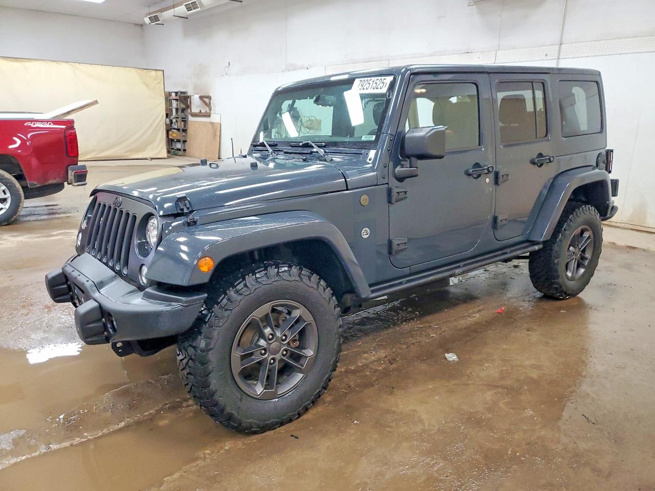 Salvage Jeep Wrangler Image