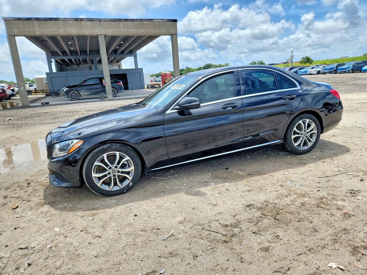 Salvage Mercedes-Benz C-Class Image
