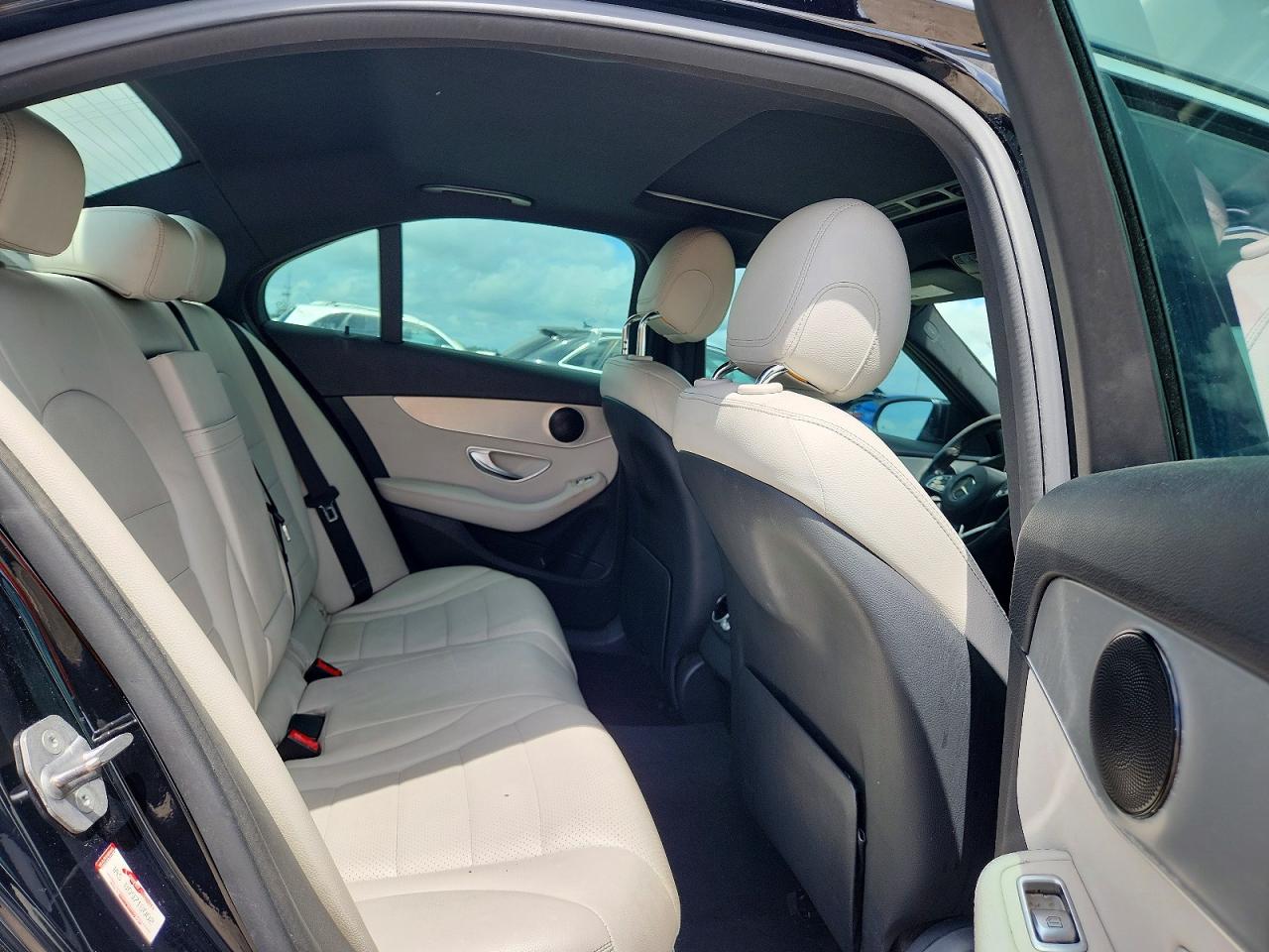 Mercedes-Benz C-Class 300