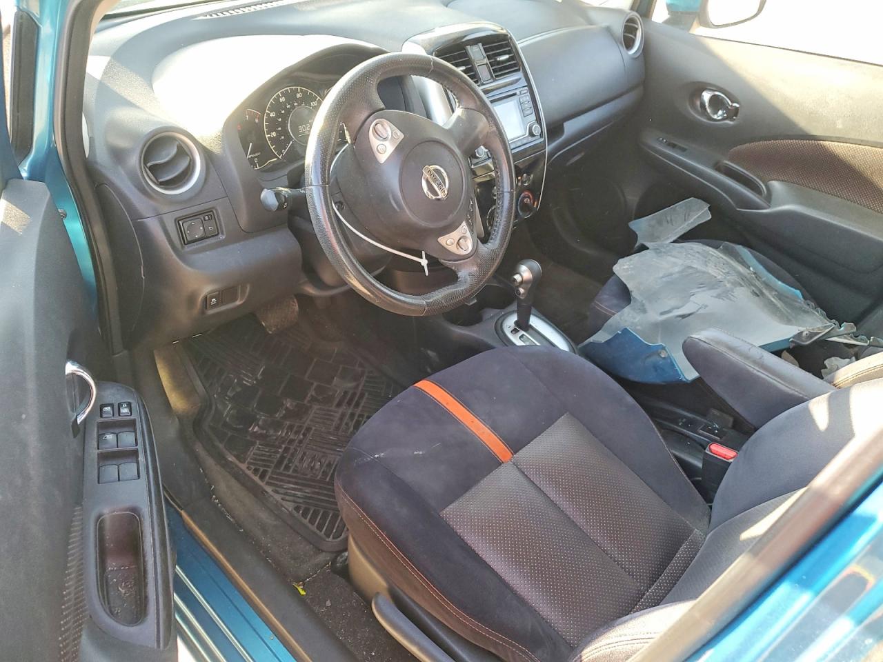 Nissan Versa S