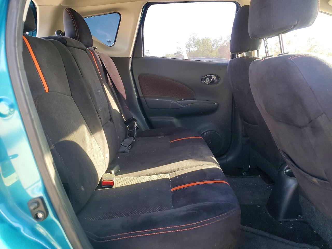 Nissan Versa S