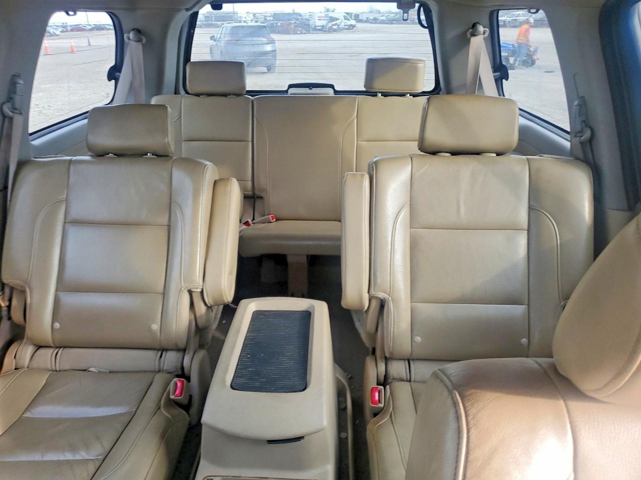 Nissan Armada Platinum