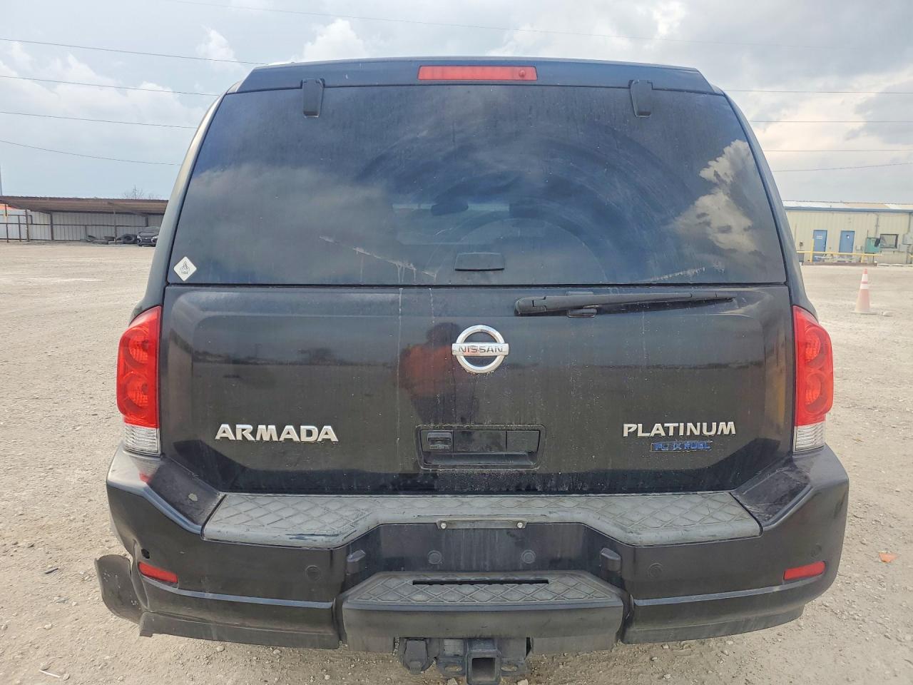 Nissan Armada Platinum