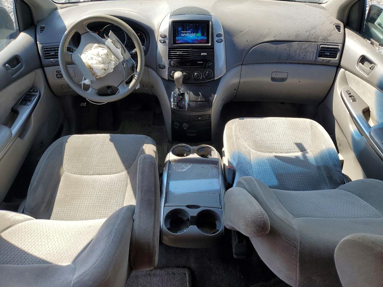 Toyota Sienna Ce 7 Passenger