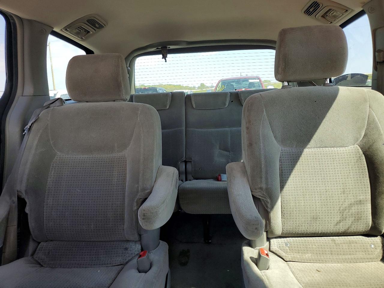 Toyota Sienna Ce 7 Passenger