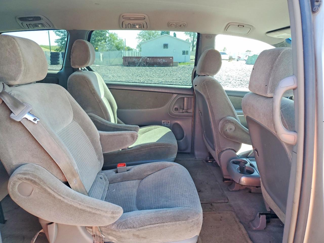 Toyota Sienna Ce 7 Passenger