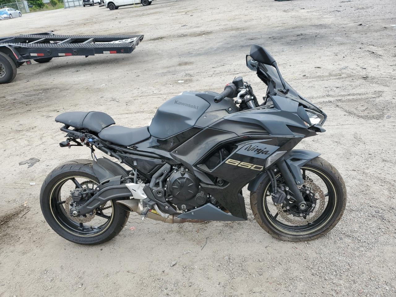 Salvage Kawasaki Ex650 R Image