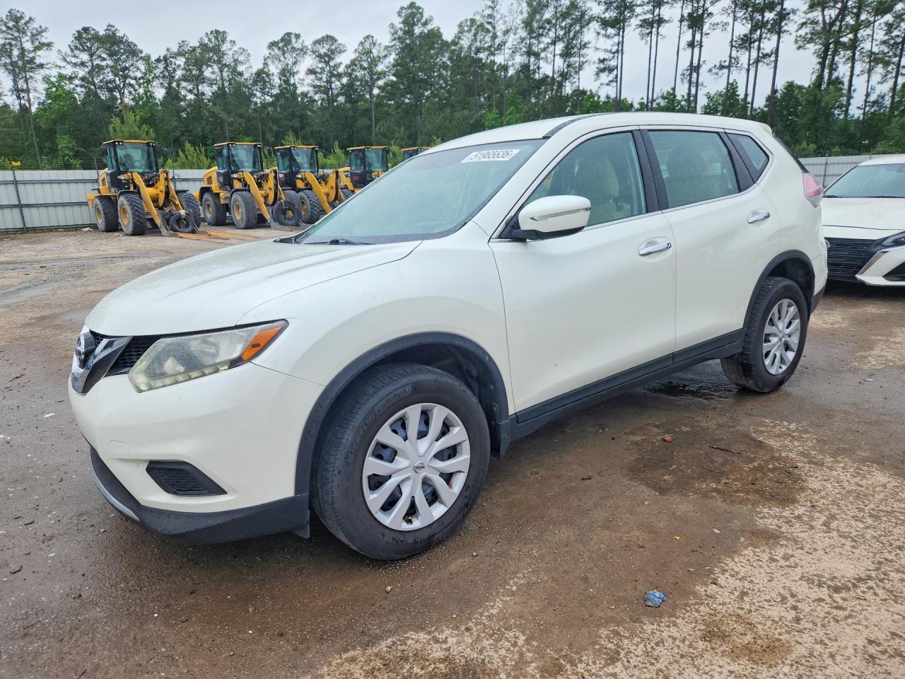 Salvage Nissan Rogue Image