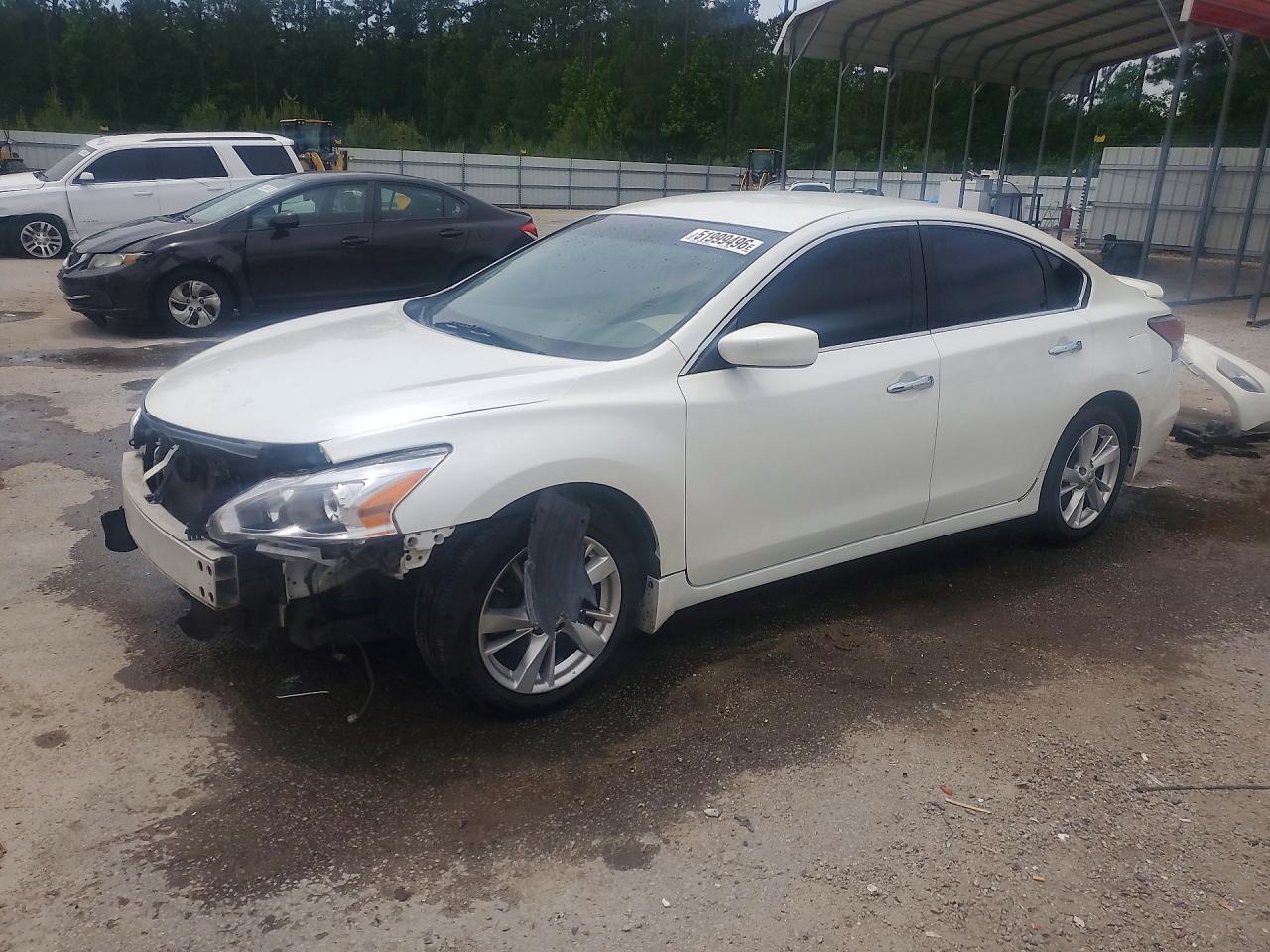 Salvage Nissan Altima Image