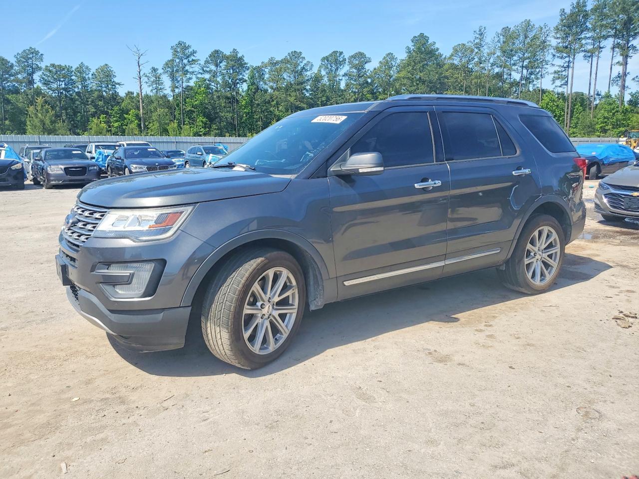 Salvage Ford Explorer Image