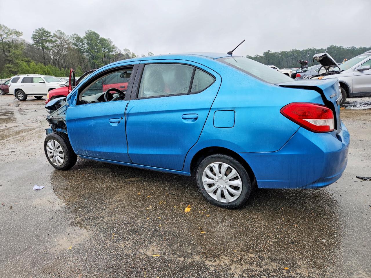 Mitsubishi Mirage G4 Es