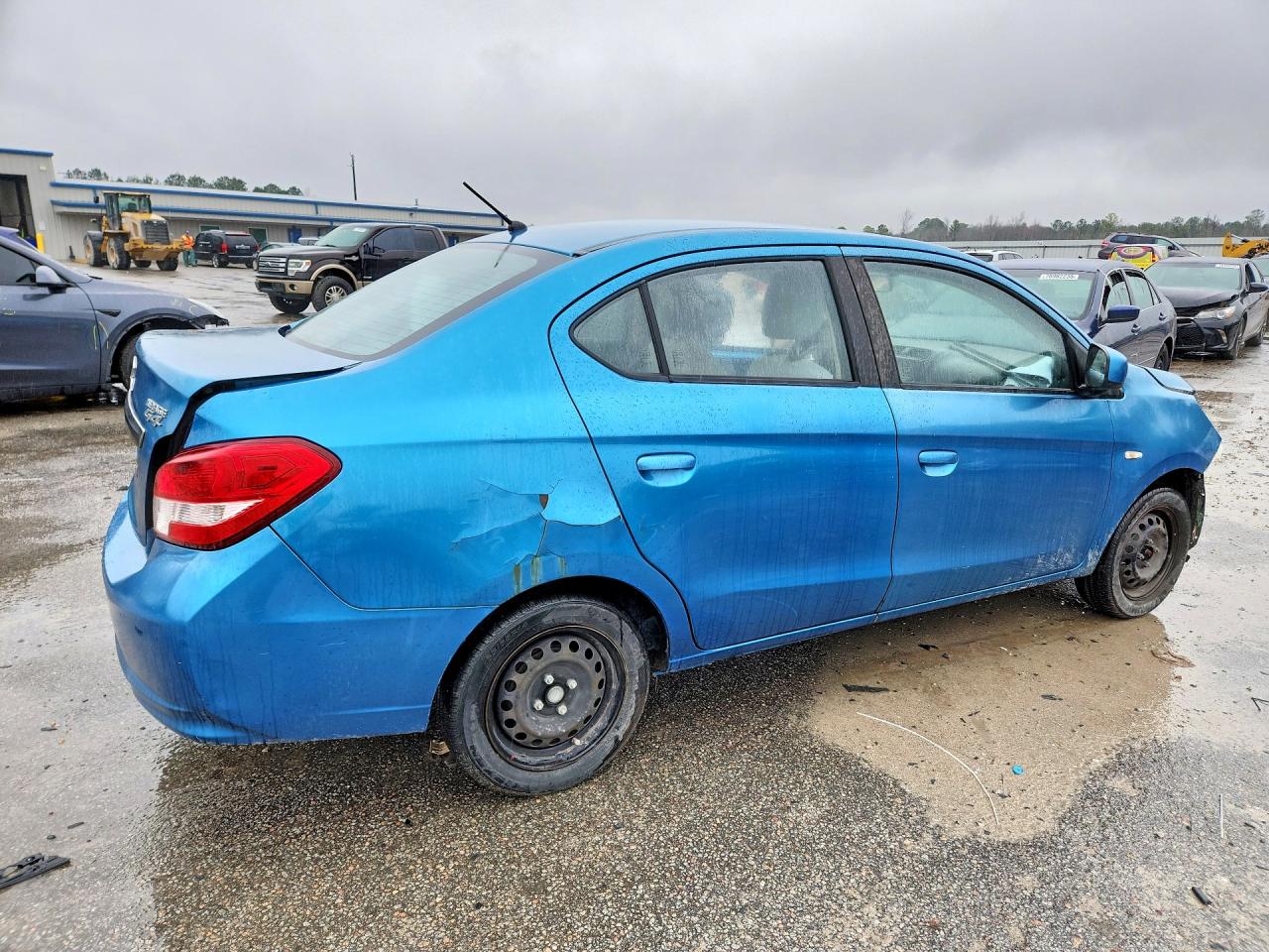 Mitsubishi Mirage G4 Es