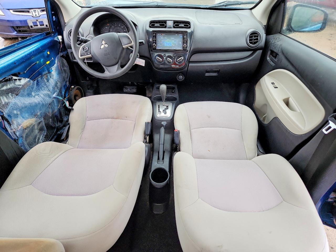 Mitsubishi Mirage G4 Es
