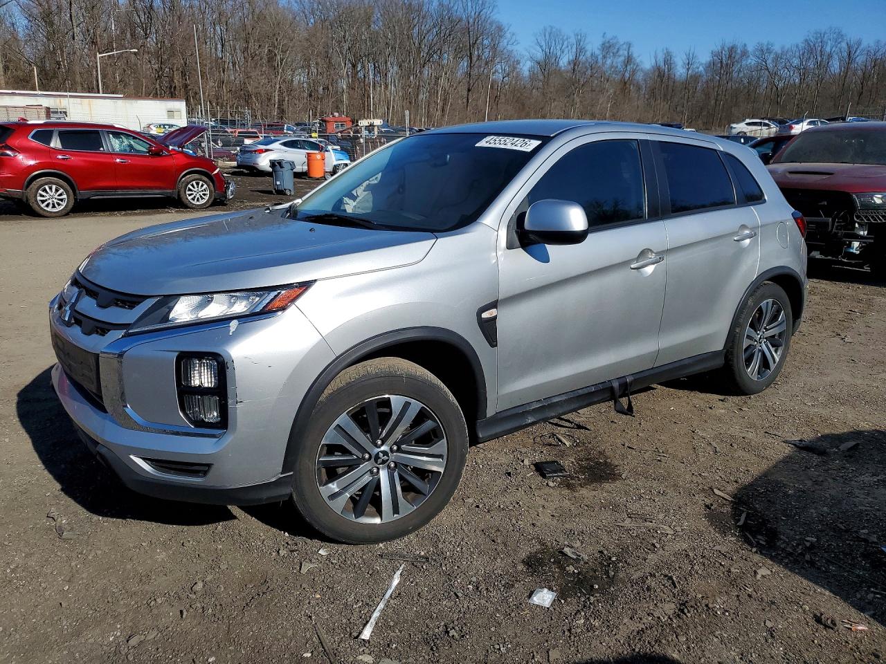 Salvage Mitsubishi Outlander Image