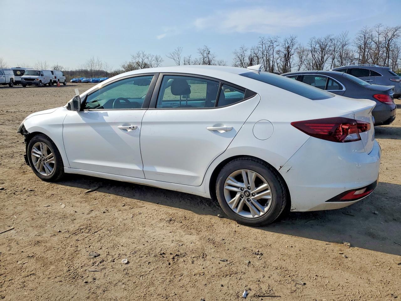 Hyundai ELANTRA Value Edition