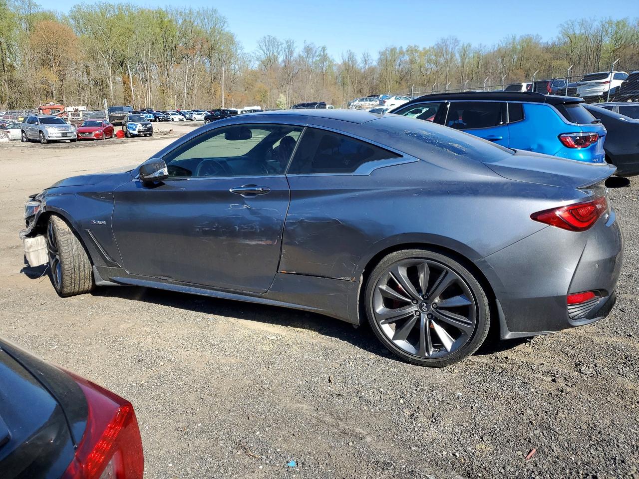 INFINITI Q60 Red Sport 400