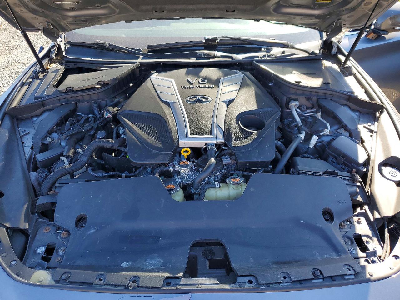 INFINITI Q60 Red Sport 400