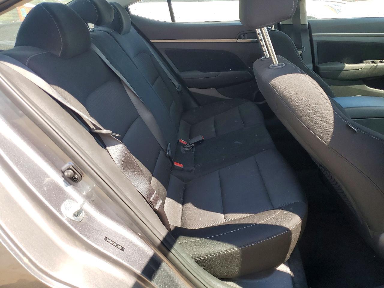 Hyundai ELANTRA Value Edition