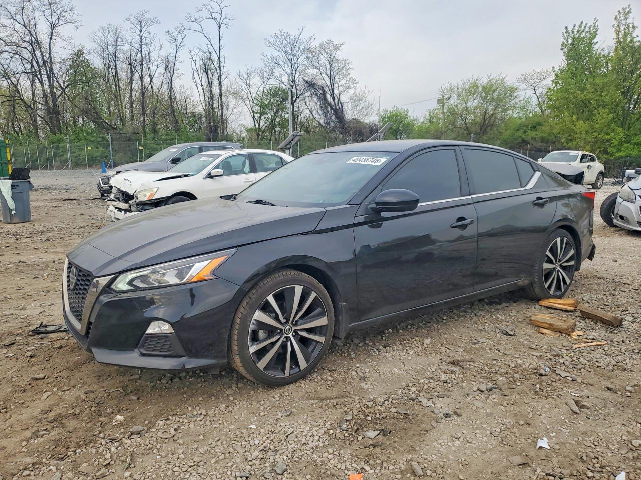 Salvage Nissan Altima Image