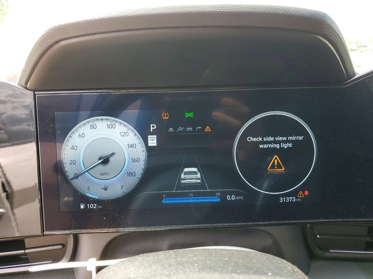 Hyundai ELANTRA Base