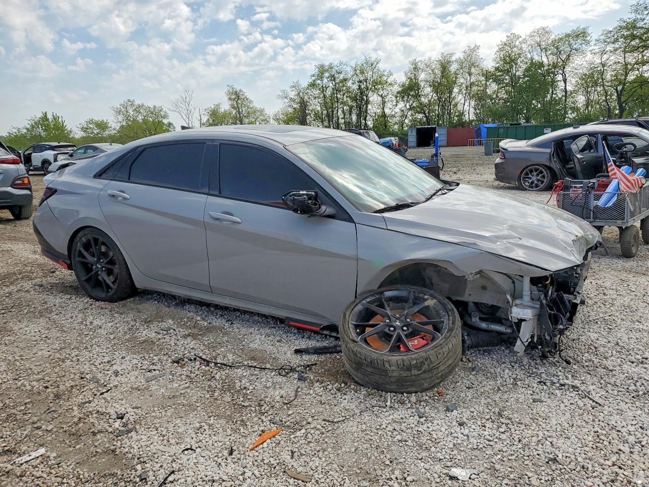 Hyundai ELANTRA Base
