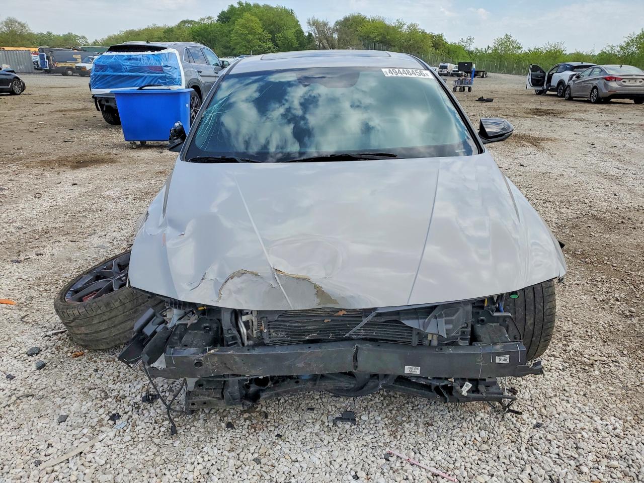 Hyundai ELANTRA Base