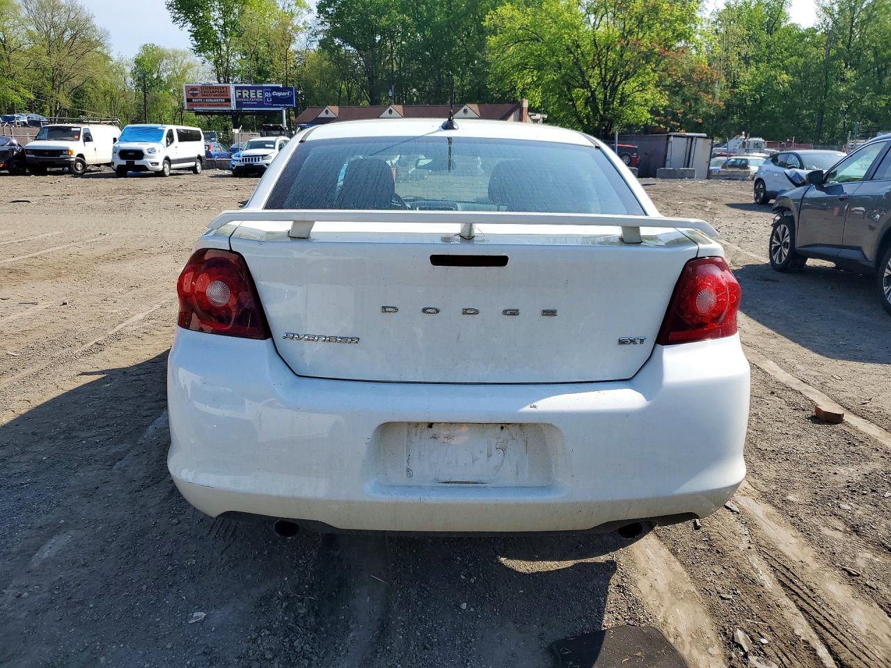 Dodge Avenger Sxt