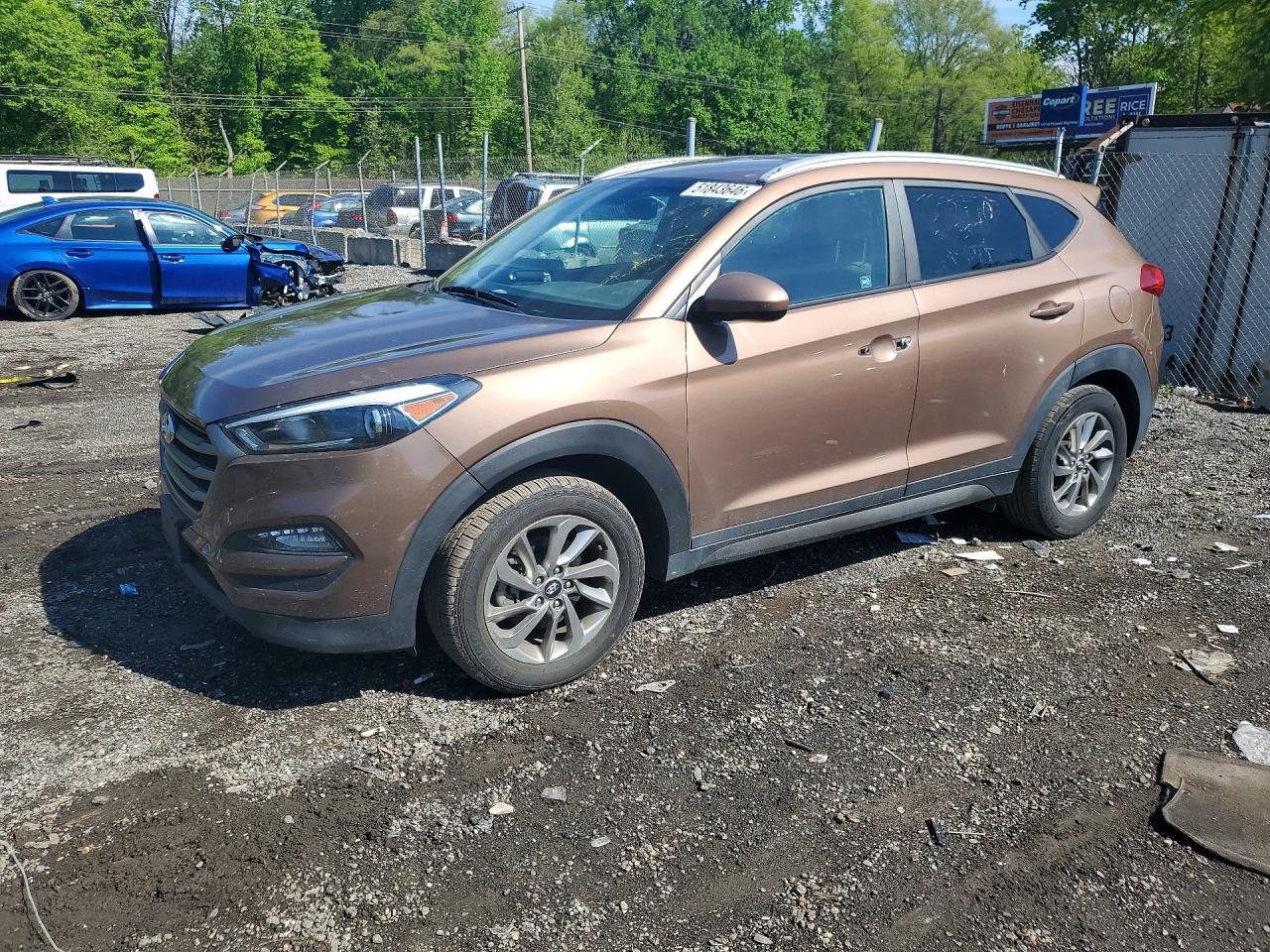 Salvage Hyundai TUCSON Image