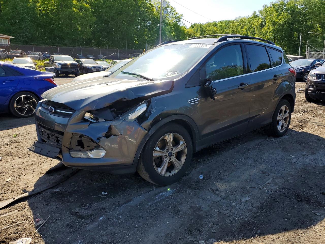 Salvage Ford Escape Image