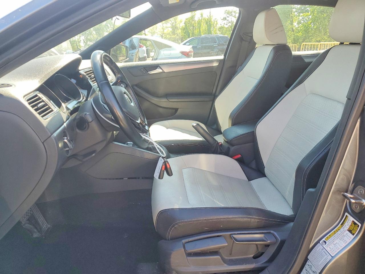 Volkswagen Jetta Sport