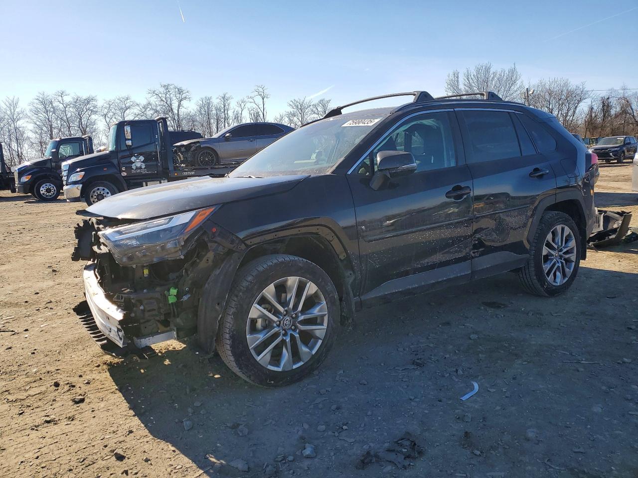 Salvage Toyota RAV4 Image