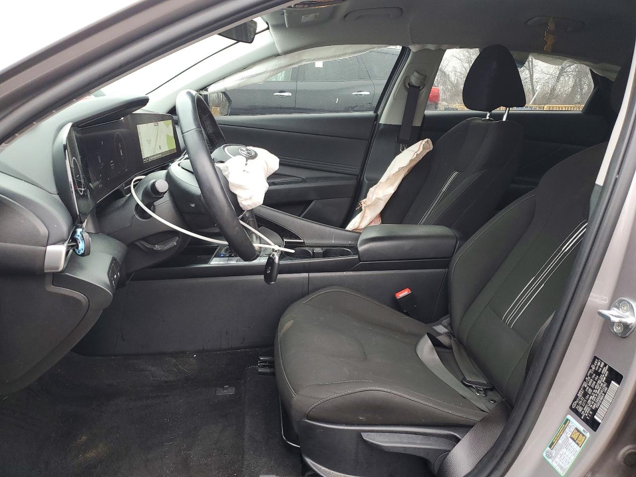 Hyundai ELANTRA Sel