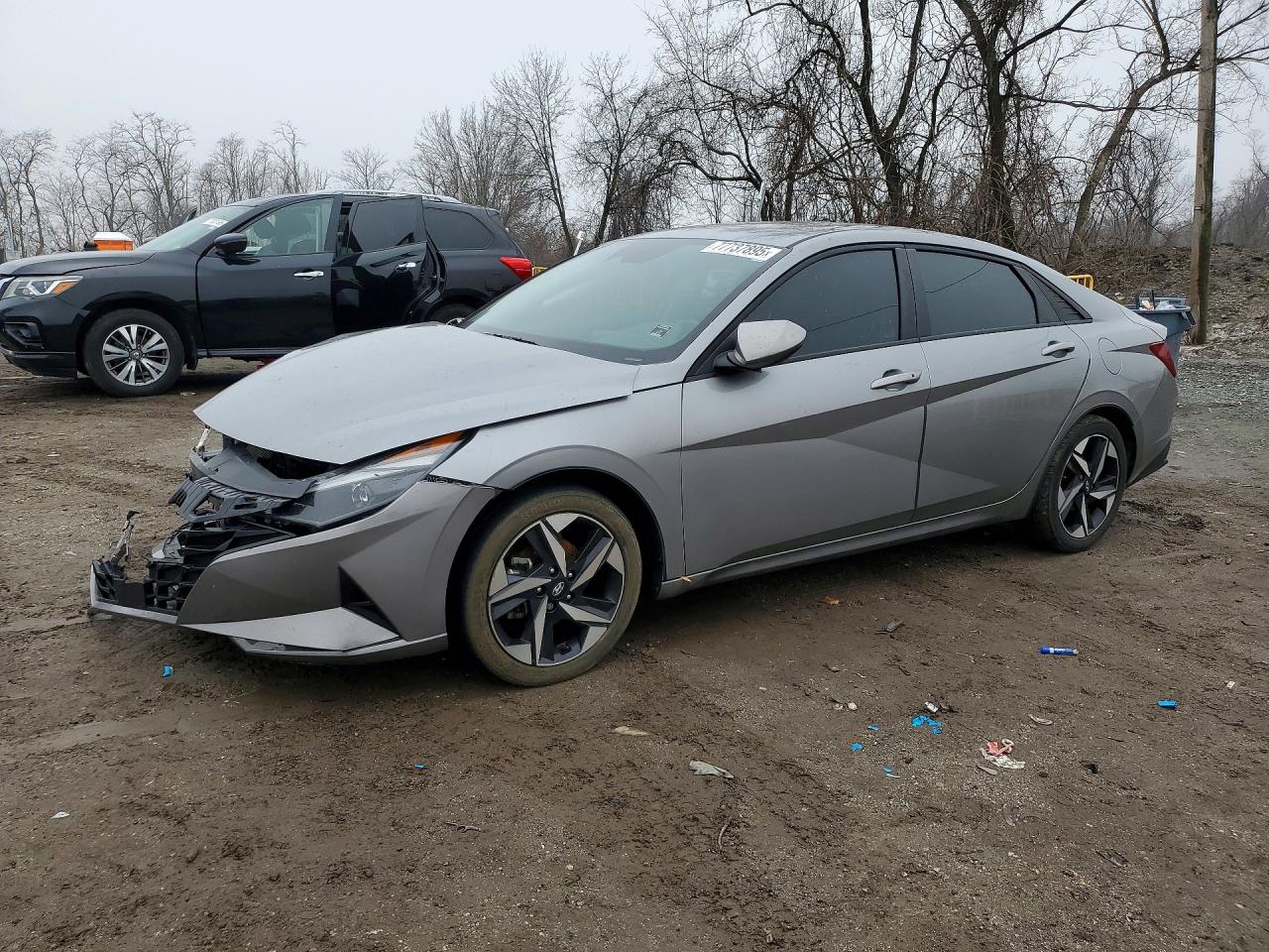 Salvage Hyundai ELANTRA Image