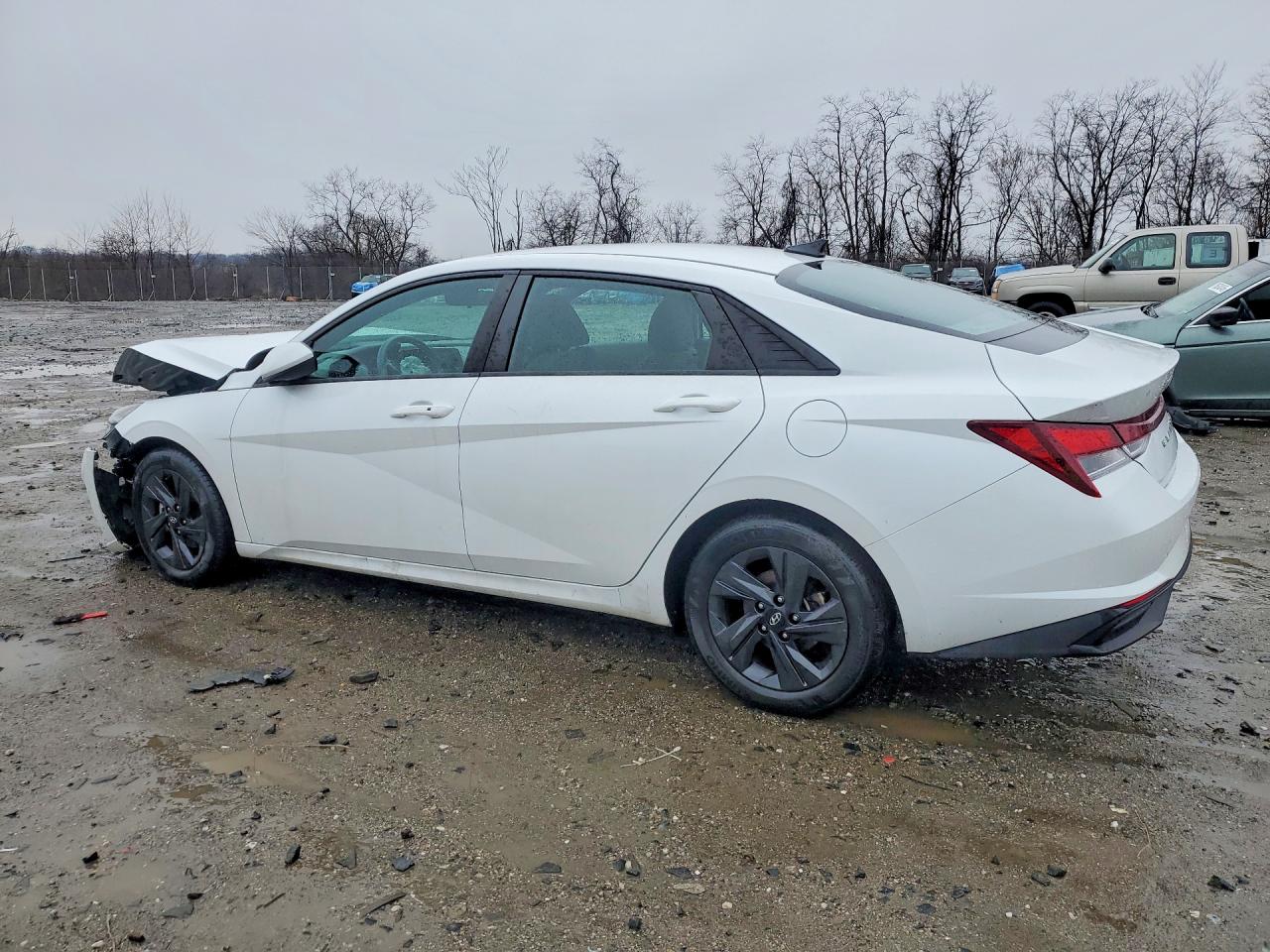 Hyundai ELANTRA Sel