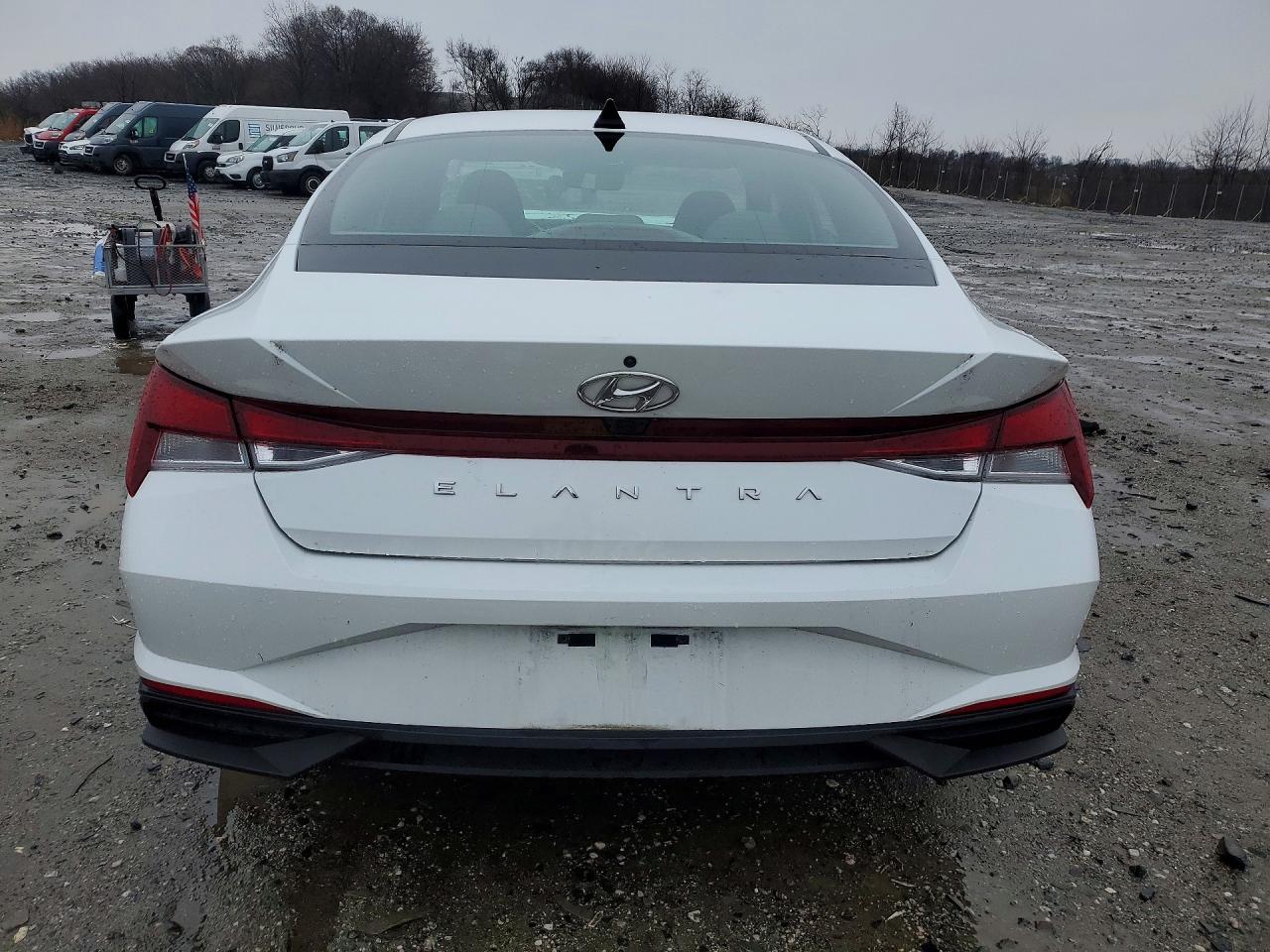 Hyundai ELANTRA Sel