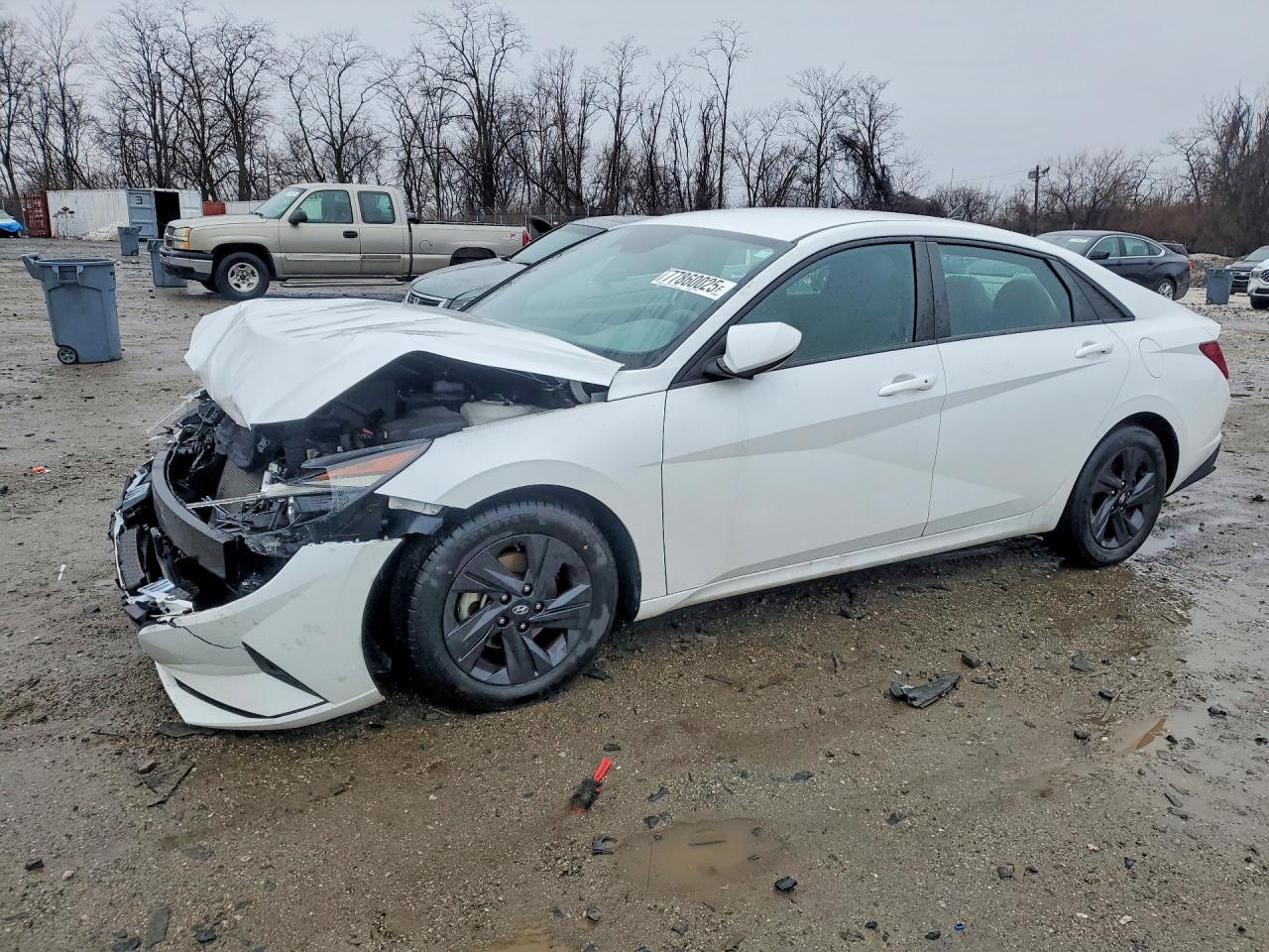 Salvage Hyundai ELANTRA Image