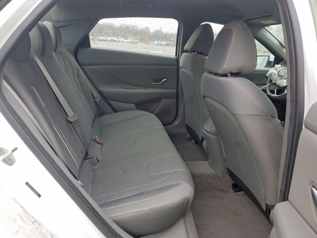 Hyundai ELANTRA Sel