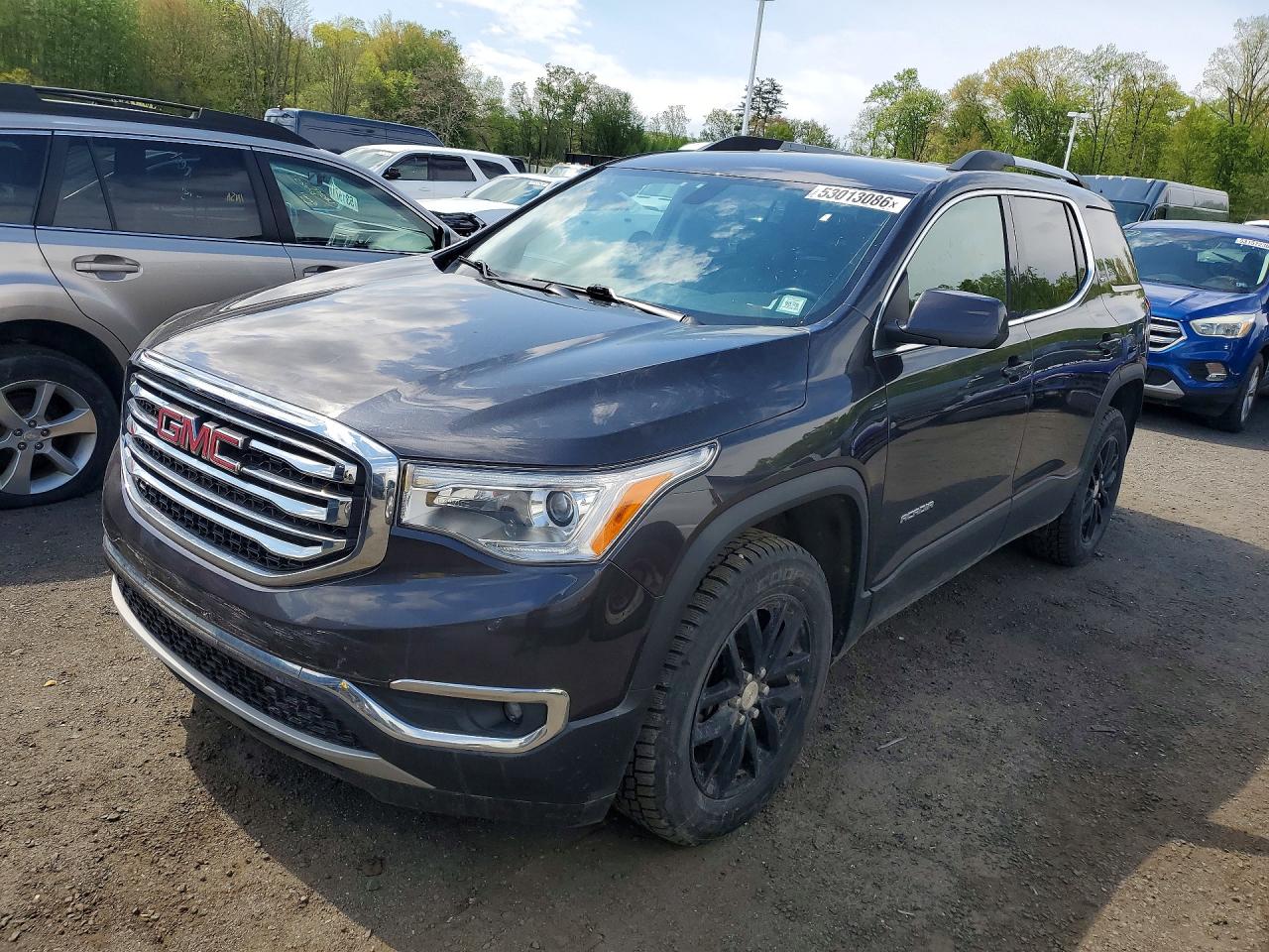 Salvage GMC Acadia Image