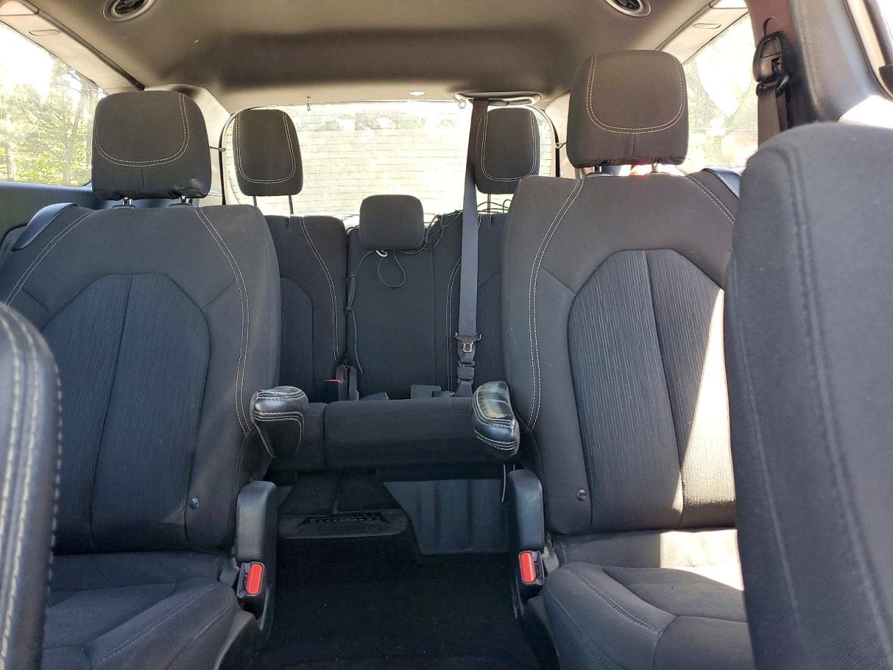 Chrysler Pacifica Touring