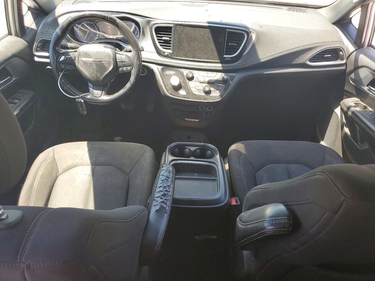 Chrysler Pacifica Touring