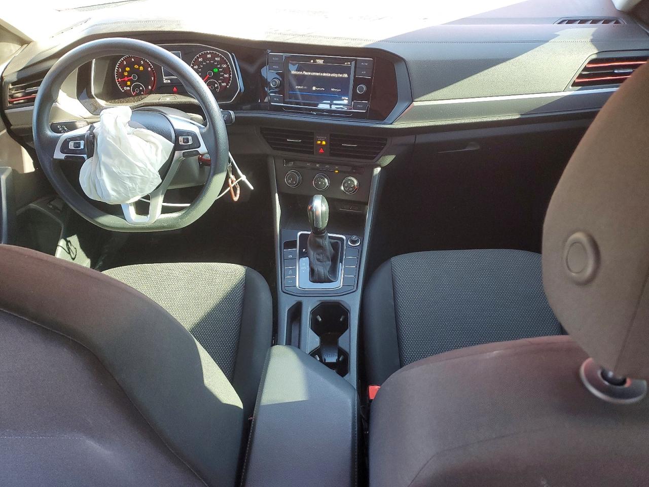 Volkswagen Jetta S