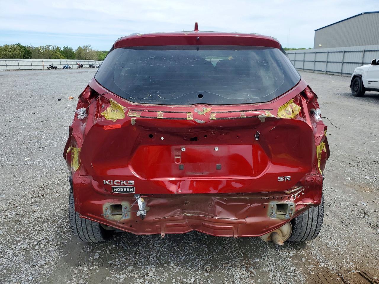 Nissan Kicks Sr