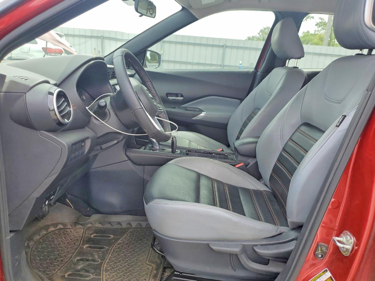 Nissan Kicks Sr