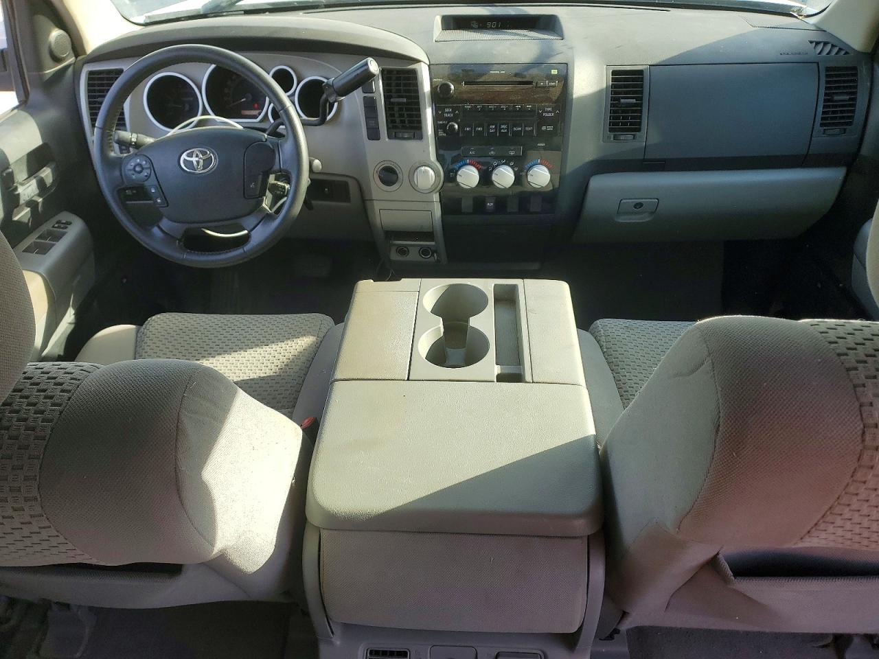 Toyota Tundra Crewmax Sr5