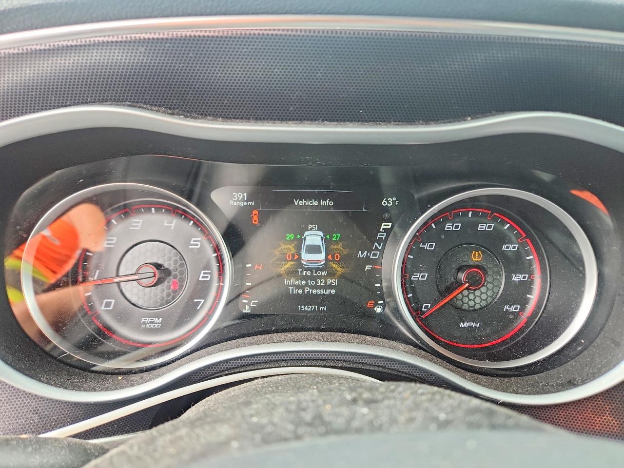 Dodge Charger Sxt