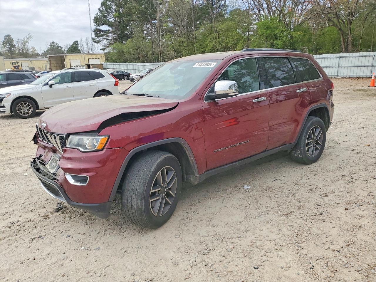Salvage Jeep Cherokee Image