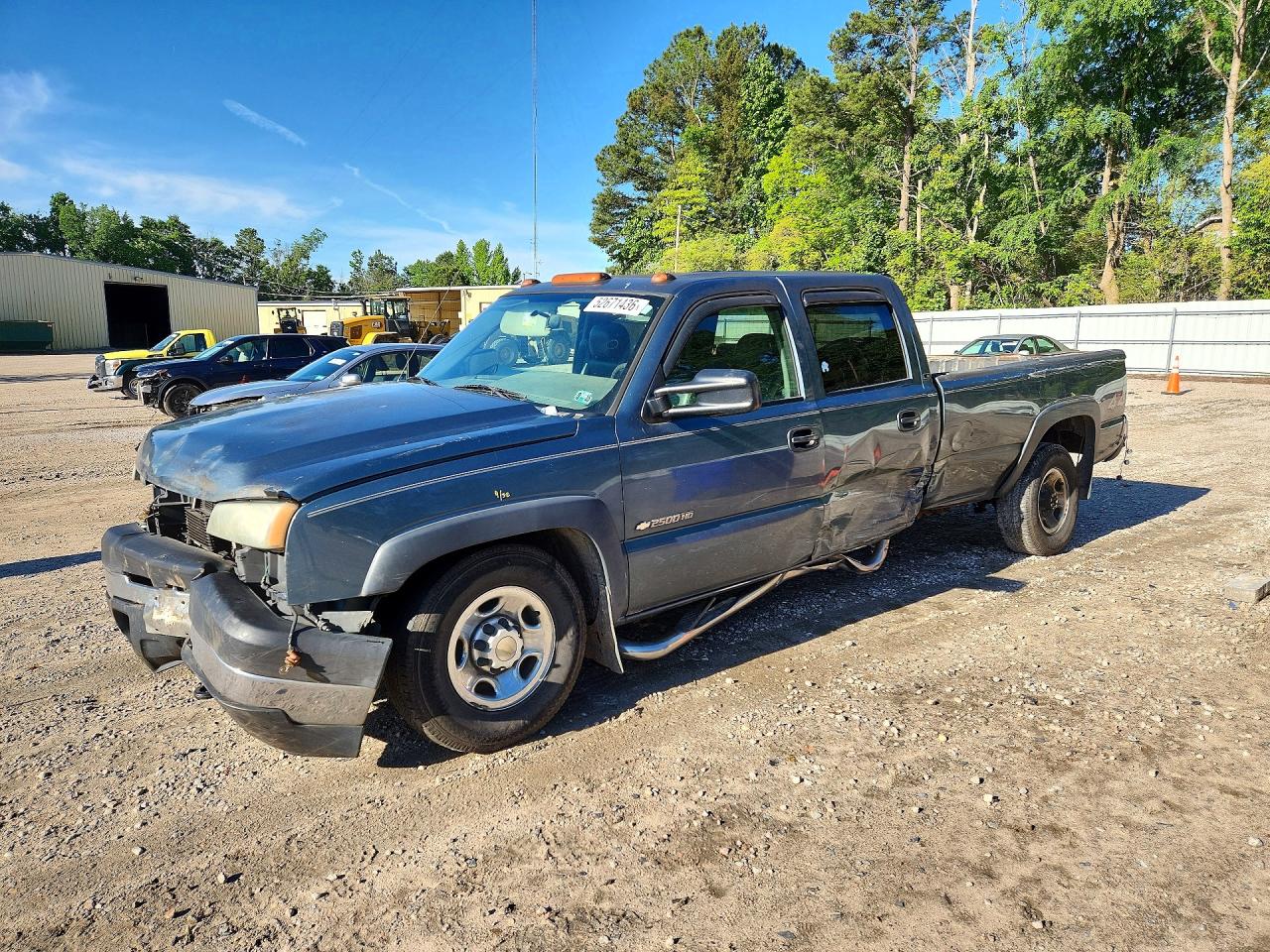 Salvage Chevrolet Silverado Image